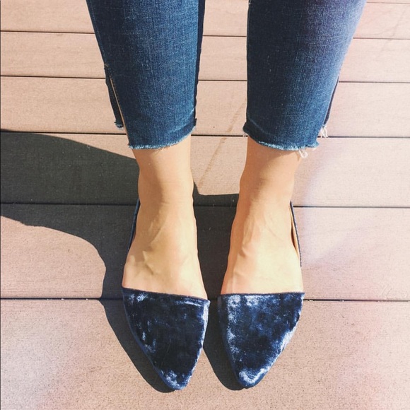 Crush Velvet D’orsay Shoe ✨LAST PAIR size 7.5✨ - Picture 6 of 6